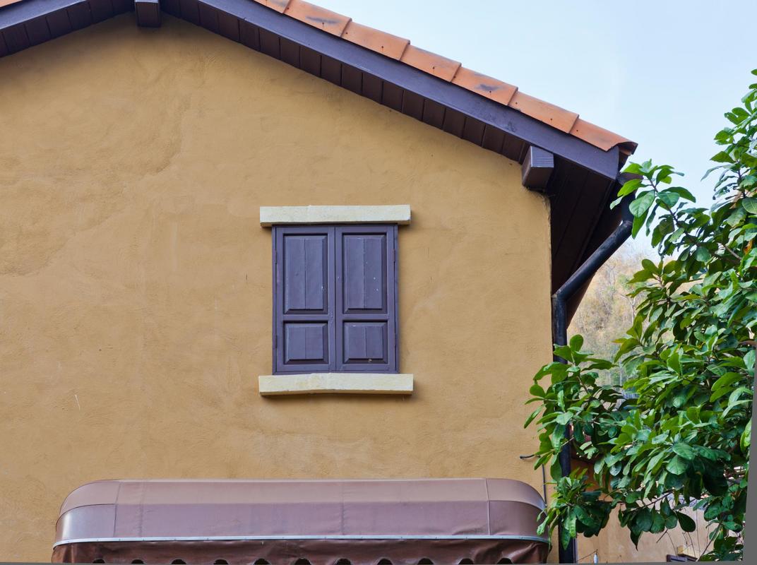 This is a picture of an elastomeric coating for stucco.